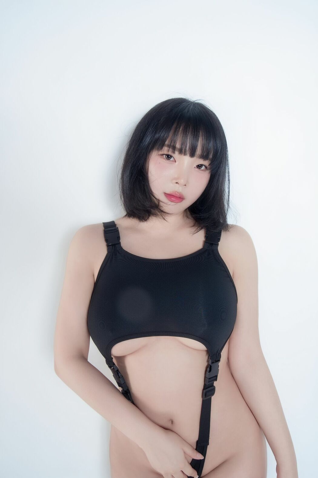 Kang In-kyung 강인경 – x Hoorizon Part02 (59P)