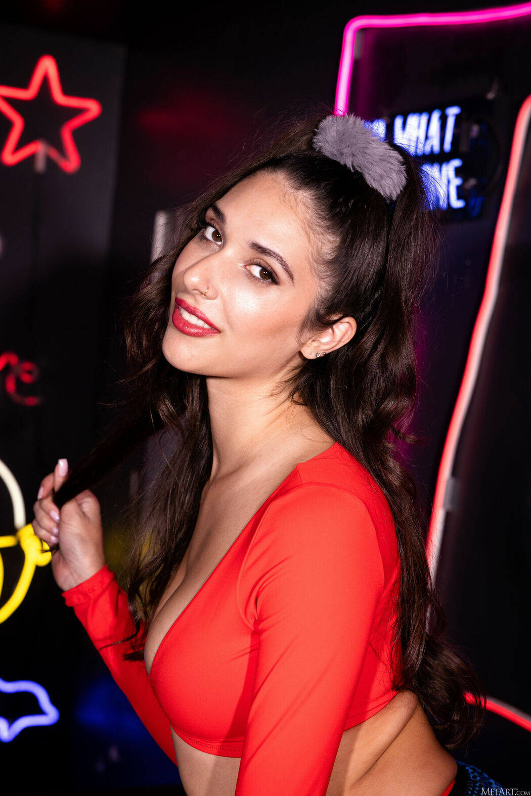 MetArt Aria Sloane – Neon Tease Part01 (56P)