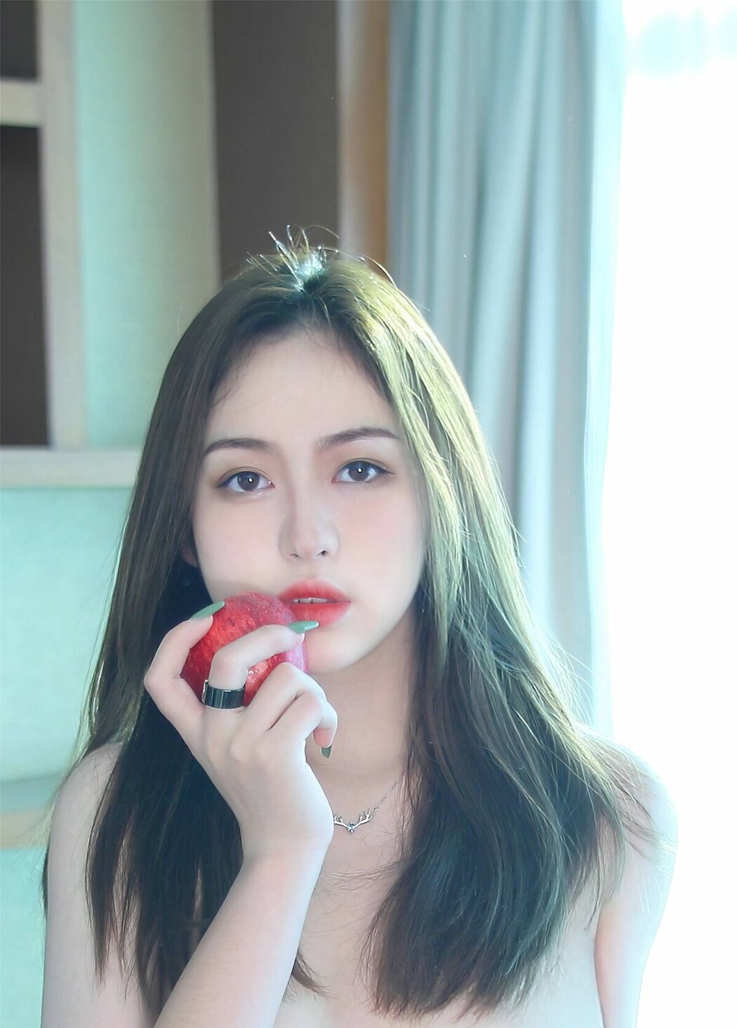 Private Photoshoot 鹿鹿 – 尤果网超级女神 稀有全尺度私拍流出 Part02 (70P)