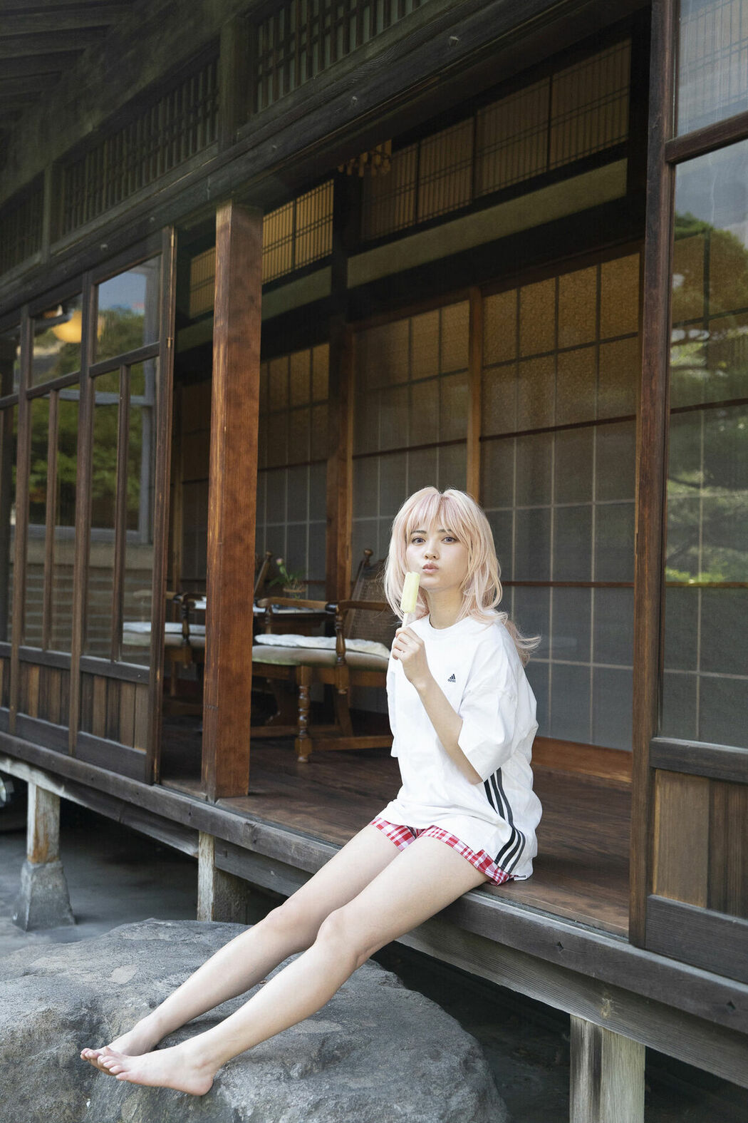 JP Momotsuki Nashiko 桃月なしこ – ヤングガンガンデジタル限定写真集不器用な先輩。LASTコラボ (64P)