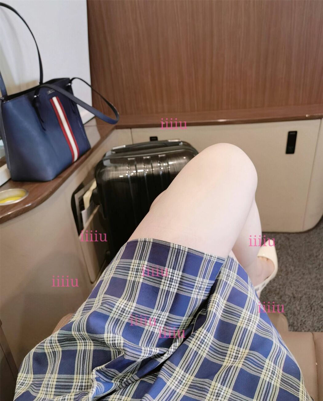 Private Photoshoot 鹿鹿 – 尤果网超级女神 稀有全尺度私拍流出 Part02 (70P)