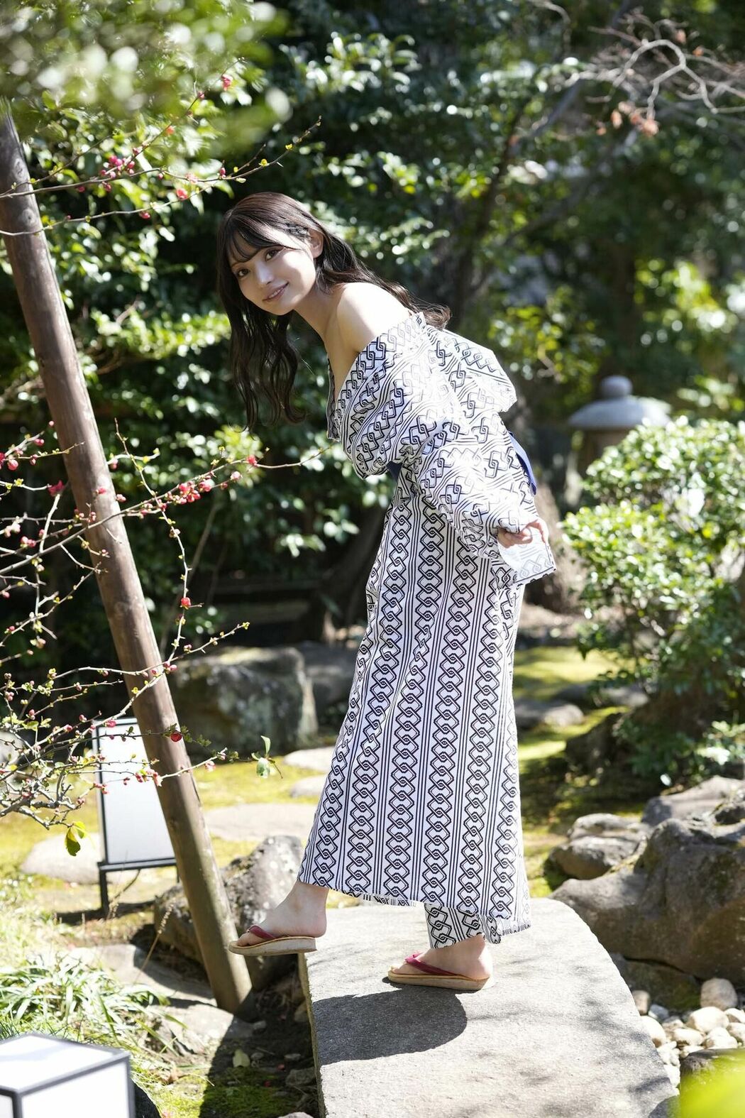 JP Nitori Sayaka 似鳥沙也加 – デジタル写真集 秘密トリップ デジタルブルグラ (38P)