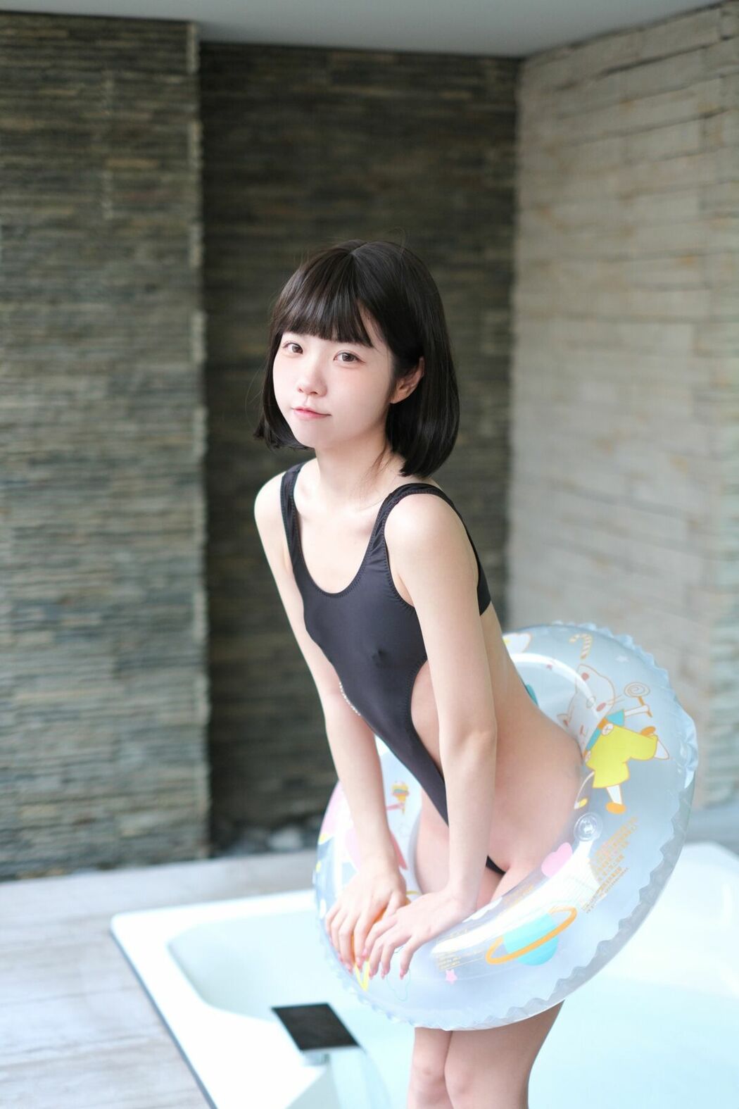 Coser@可可小白兔 – 濕身死庫水 (29P)