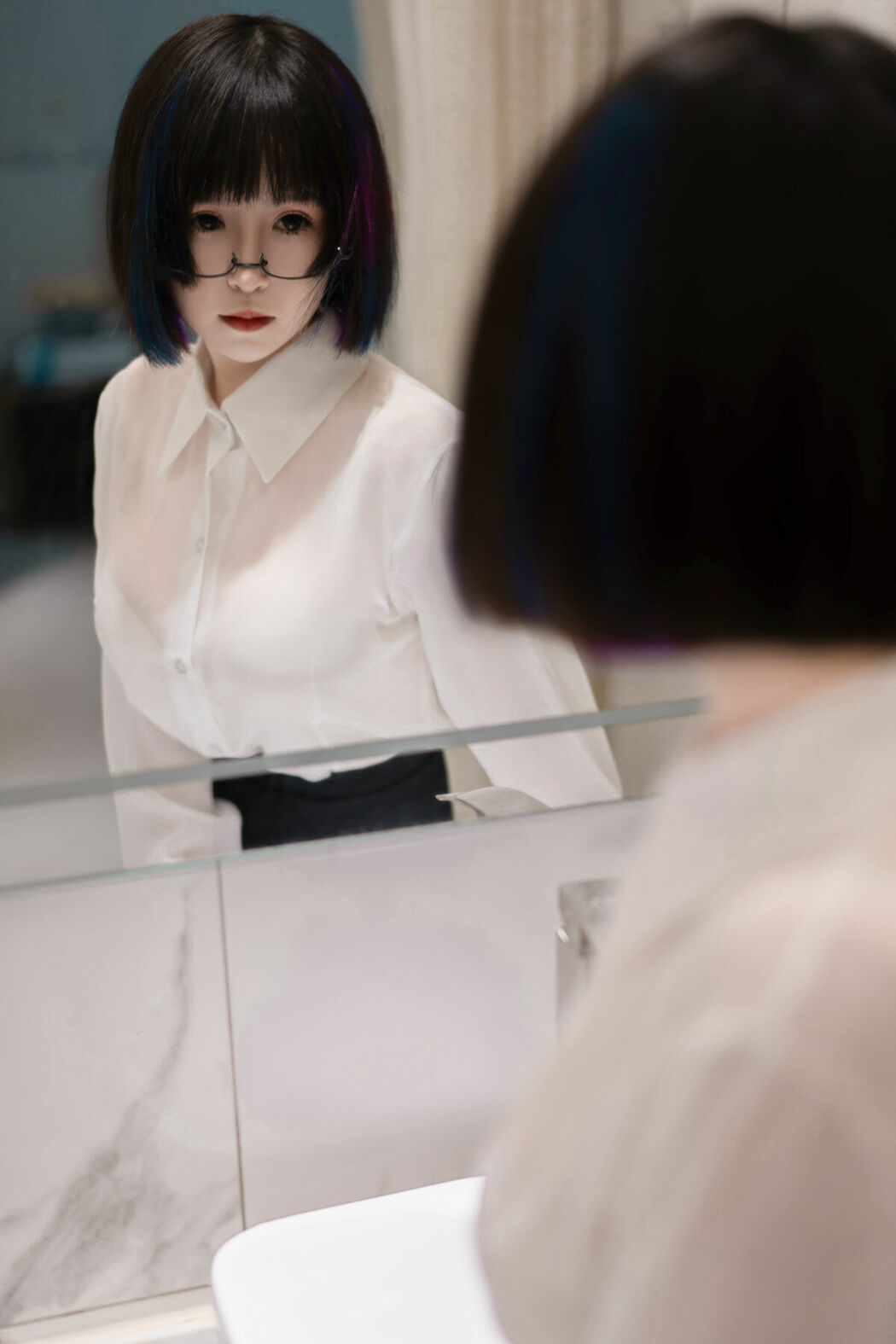 Coser@晕崽Zz – 迷情小秘 (44P)