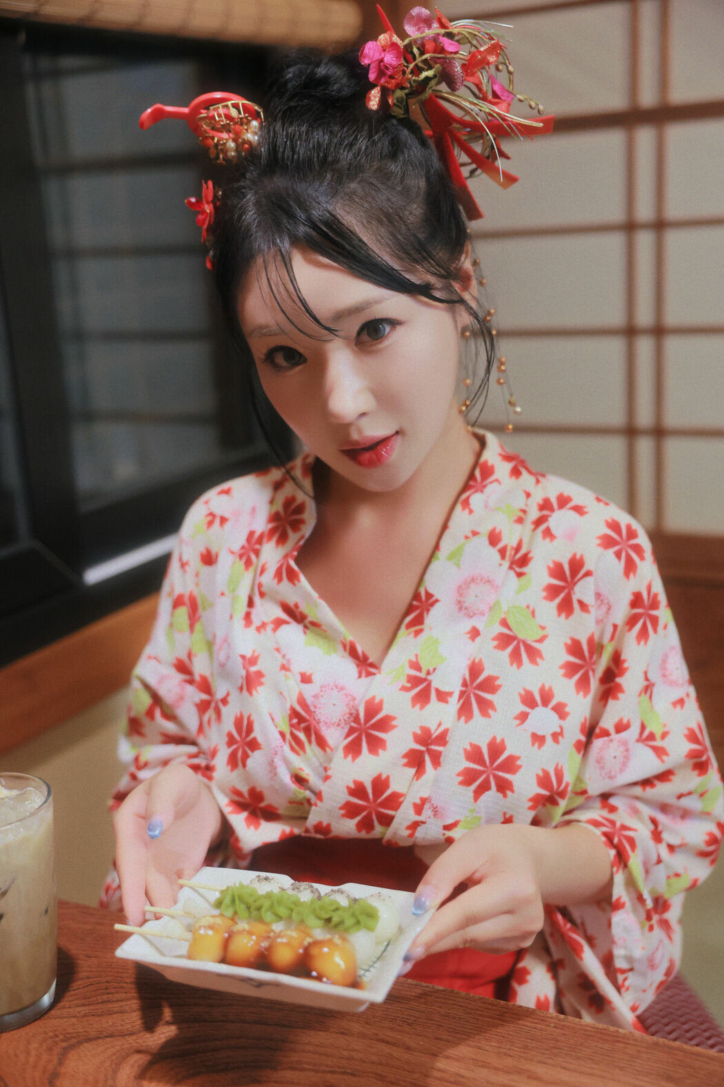 SWEETBOx Coco &ndash; Nijimori (71P &ndash; 2V)