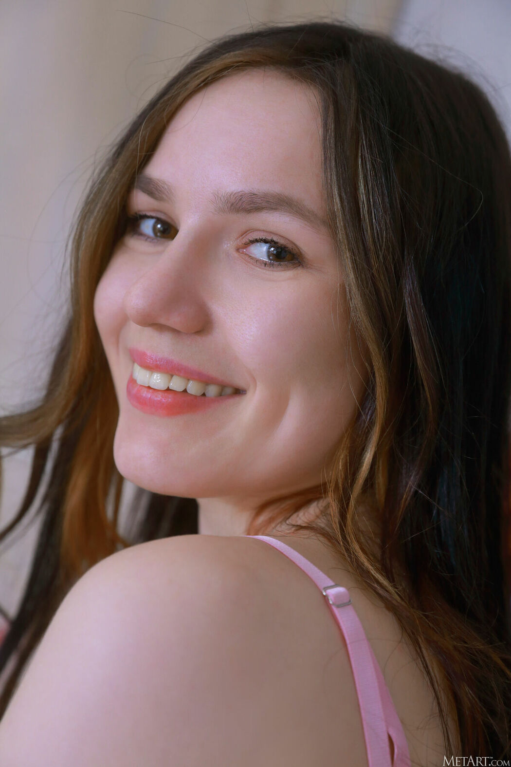 MetArt Emma – Presenting Emma Part01 (61P)