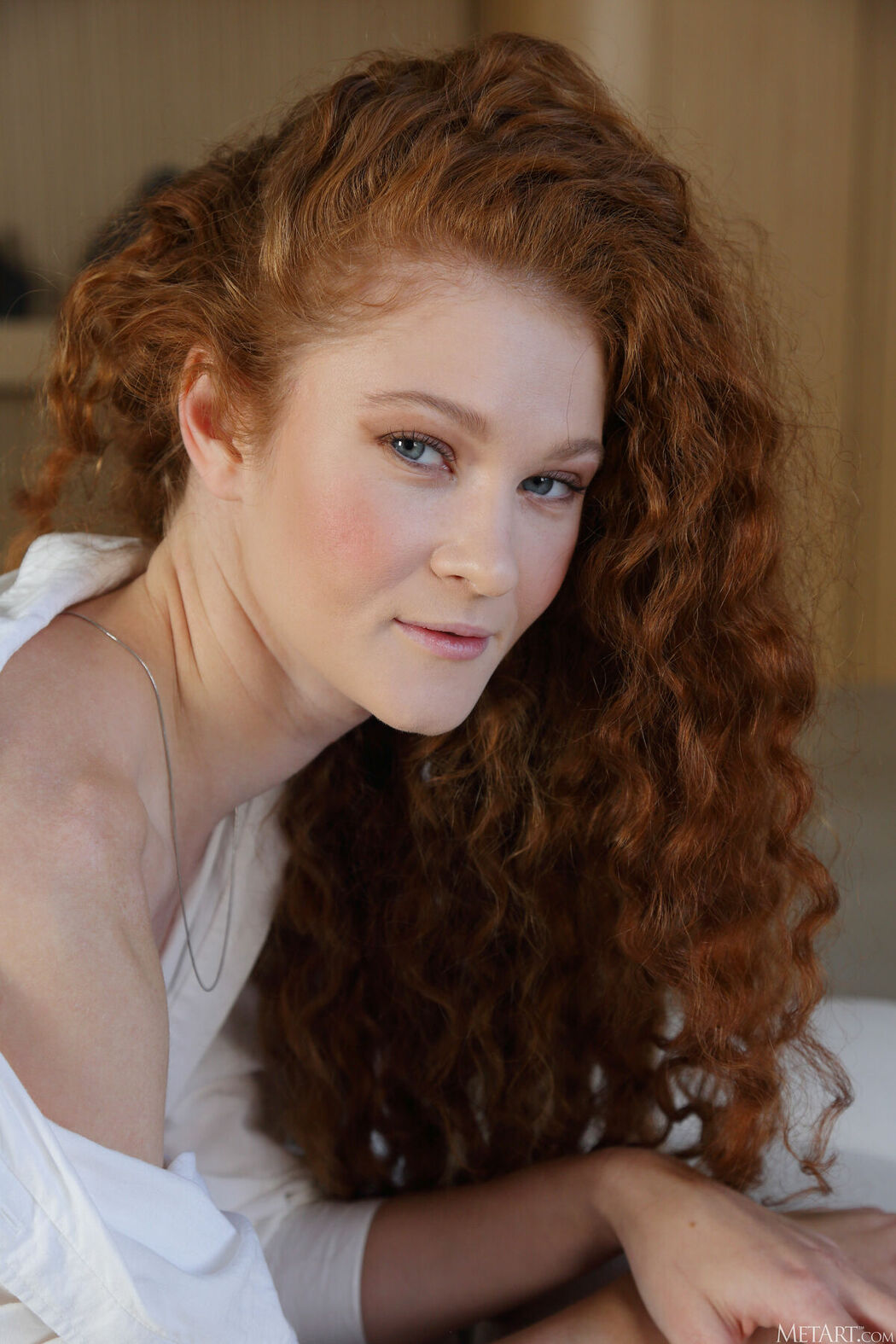 MetArt Foxy Sofilie – Crimson Contrast Part01 (61P)