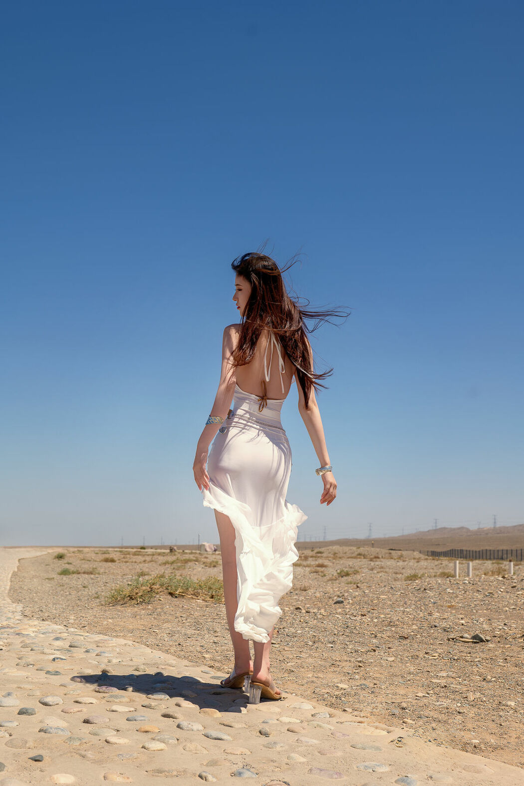 Coser@年年Nnian – 风 (51P)