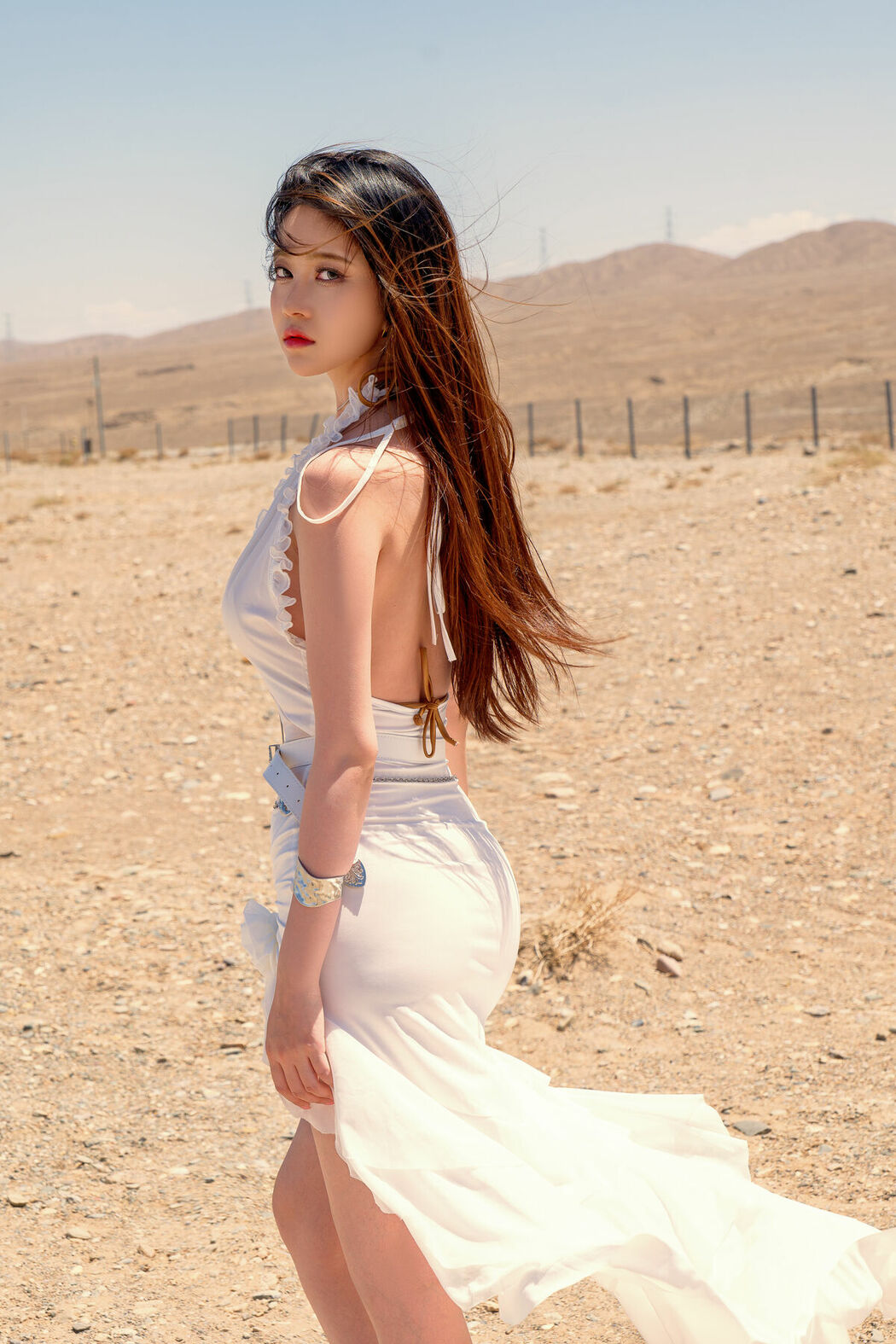 Coser@年年Nnian – 风 (51P)