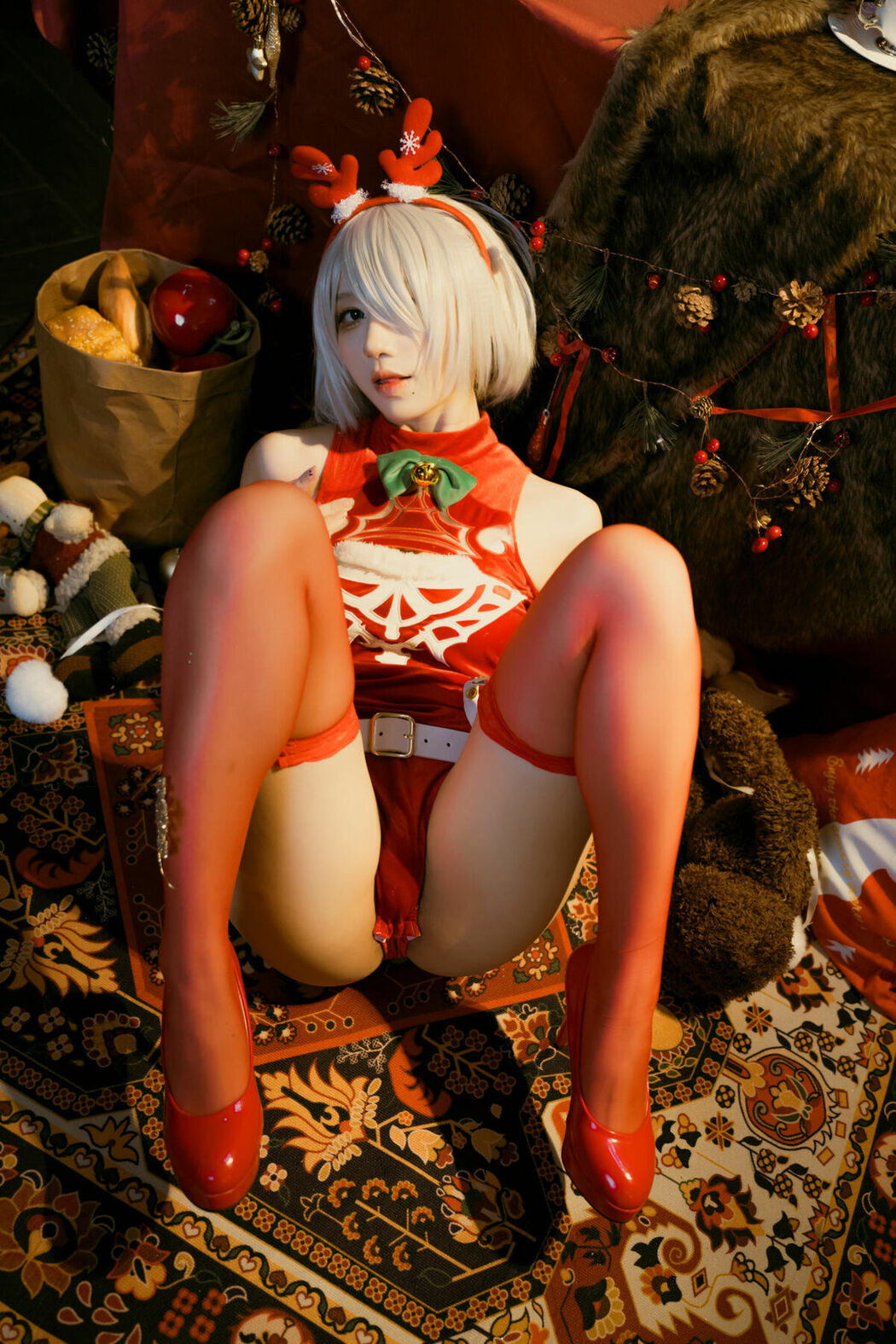 Coser@九曲Jean – 尼尔&middot;机械纪元 2B圣诞 (41P)