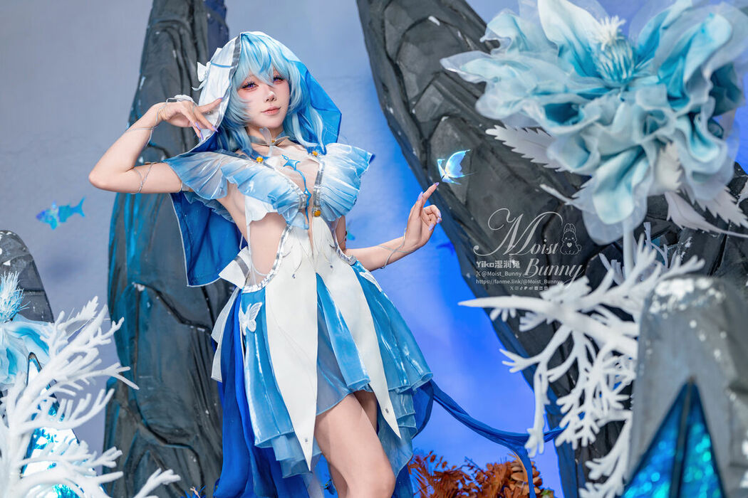 Coser@黏黏团子兔 – 11月作品『守岸人 Part02 (61P)