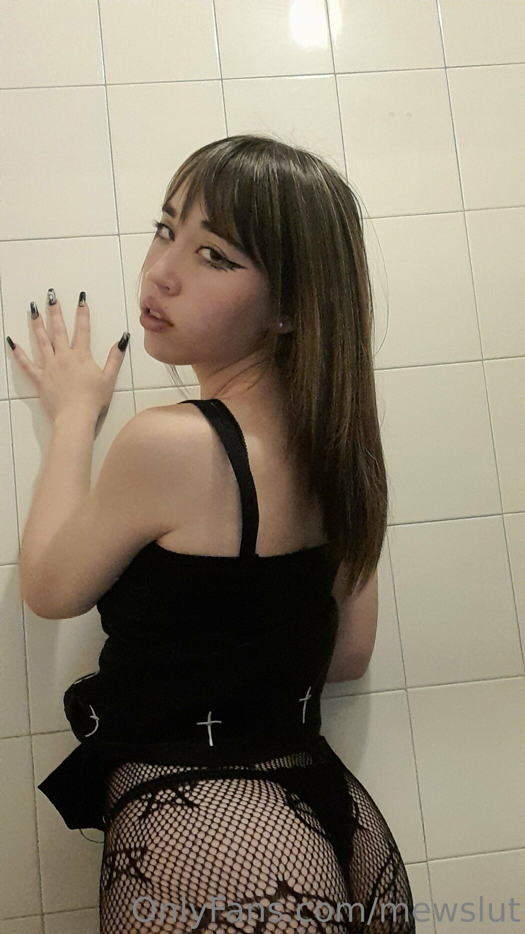 mewslut