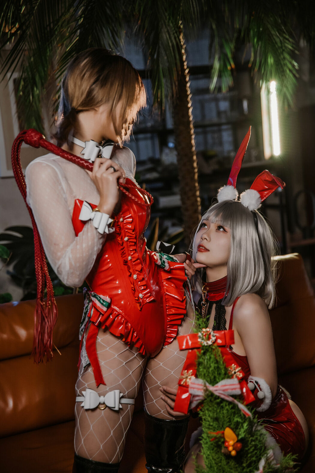 Coser@柒柒要乖哦 And 末夜787 – 双人圣诞礼物 (65P)