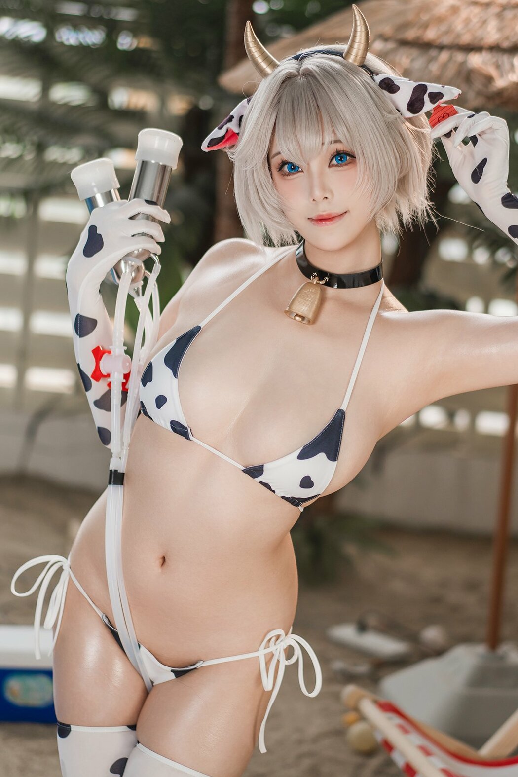 Coser@蜜汁猫裘 – 棕色尘埃 奶牛 Part02 (59P) Cover Photo
