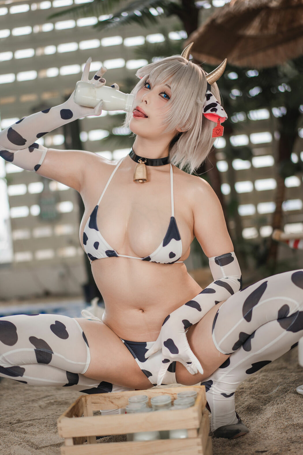 Coser@蜜汁猫裘 – 棕色尘埃 奶牛 Part01 (59P – 2V)