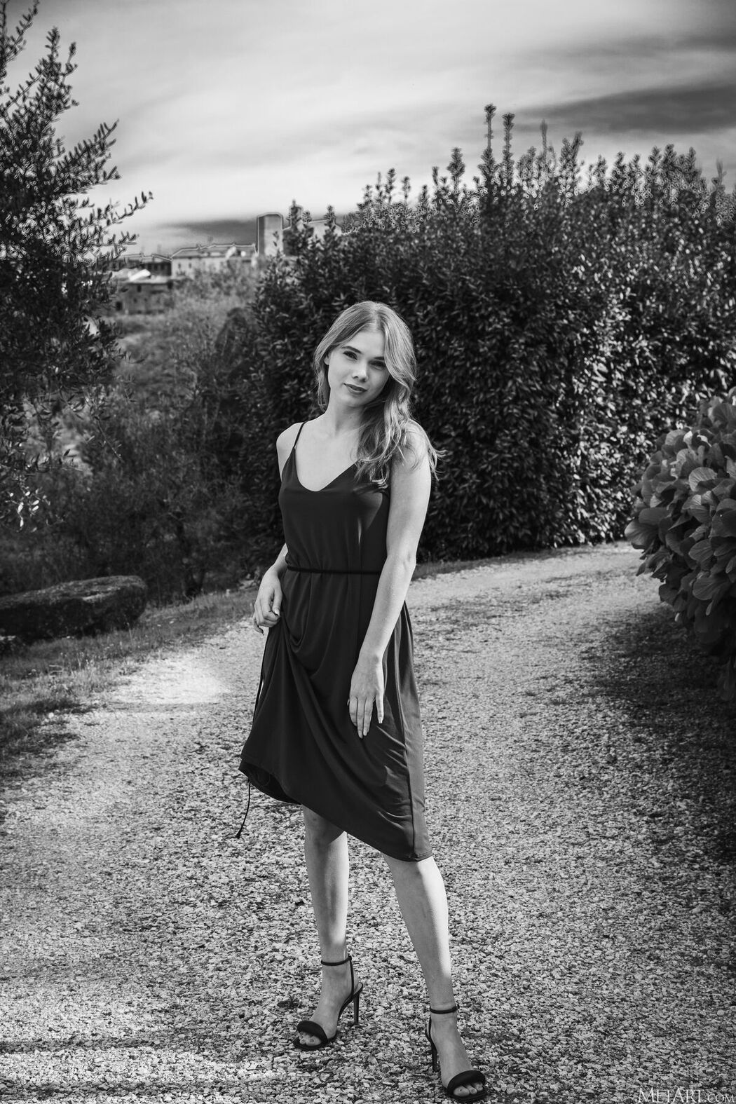 MetArt Luise – Harvest Heart Part02 (68P)