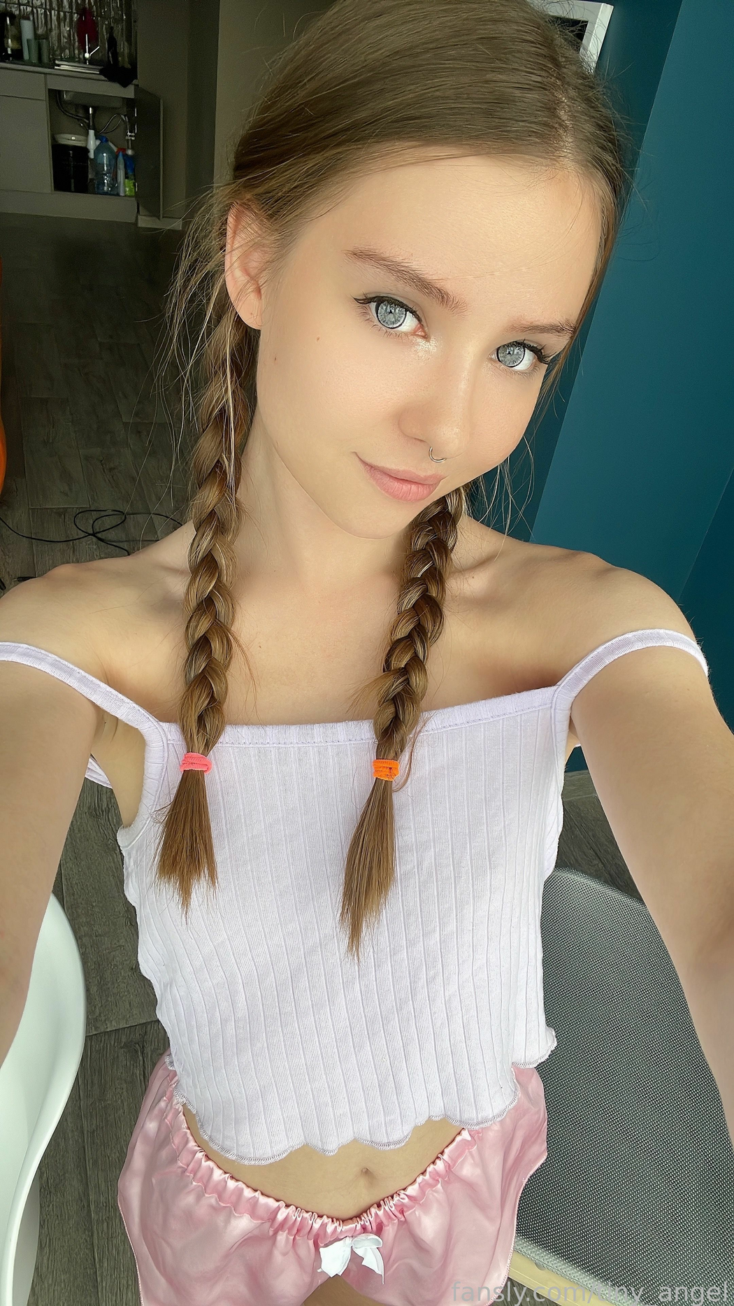 tinyangelx (tiny_angel)