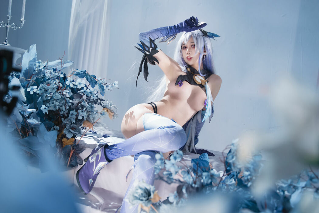Coser@上杉绘梨落 – 原神 丝柯克 Part01 (60P)