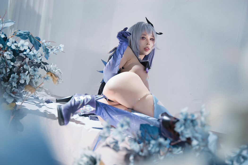 Coser@上杉绘梨落 – 原神 丝柯克 Part01 (60P)
