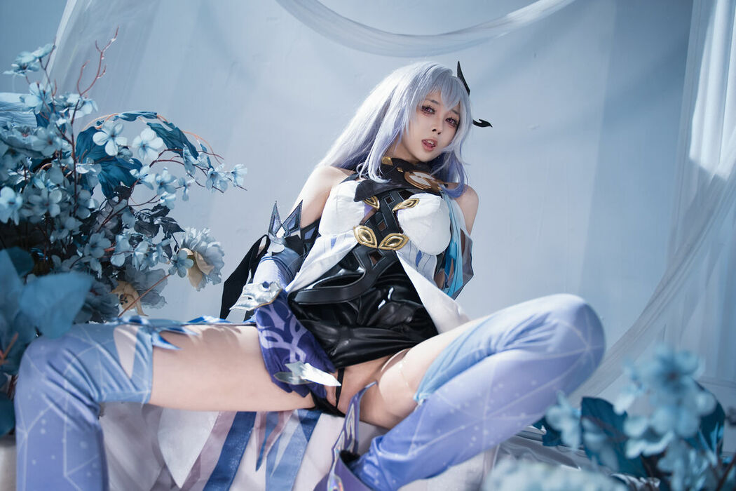 Coser@上杉绘梨落 – 原神 丝柯克 Part02 (60P)