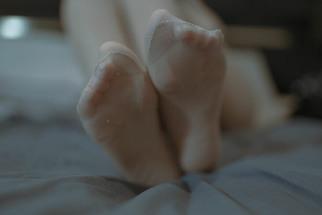 Coser@不呆猫 – 东航空姐制服 (67P – 1V)