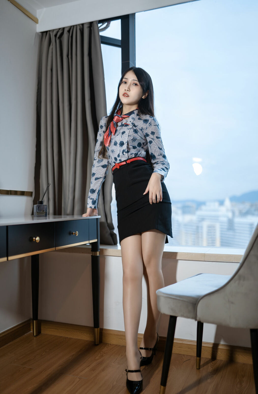 Coser@不呆猫 – 东航空姐制服 (67P – 1V)