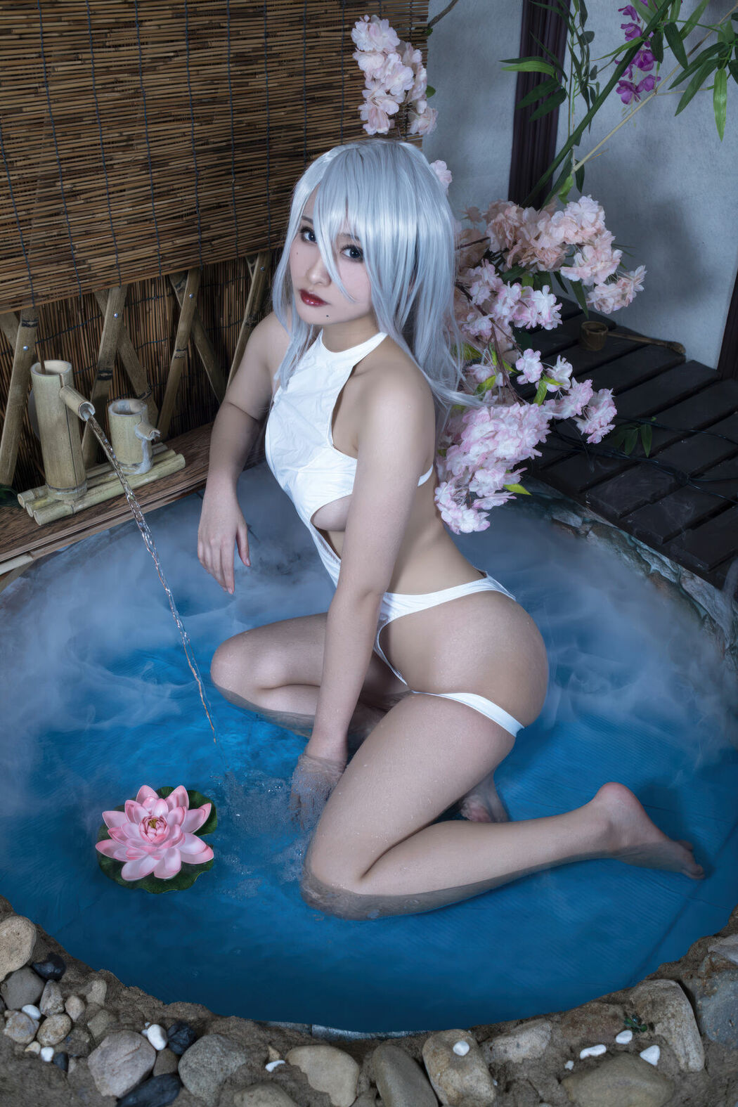 Coser@洛璃LoLiSAMA – 尼尔A2白色竞泳 (61P)