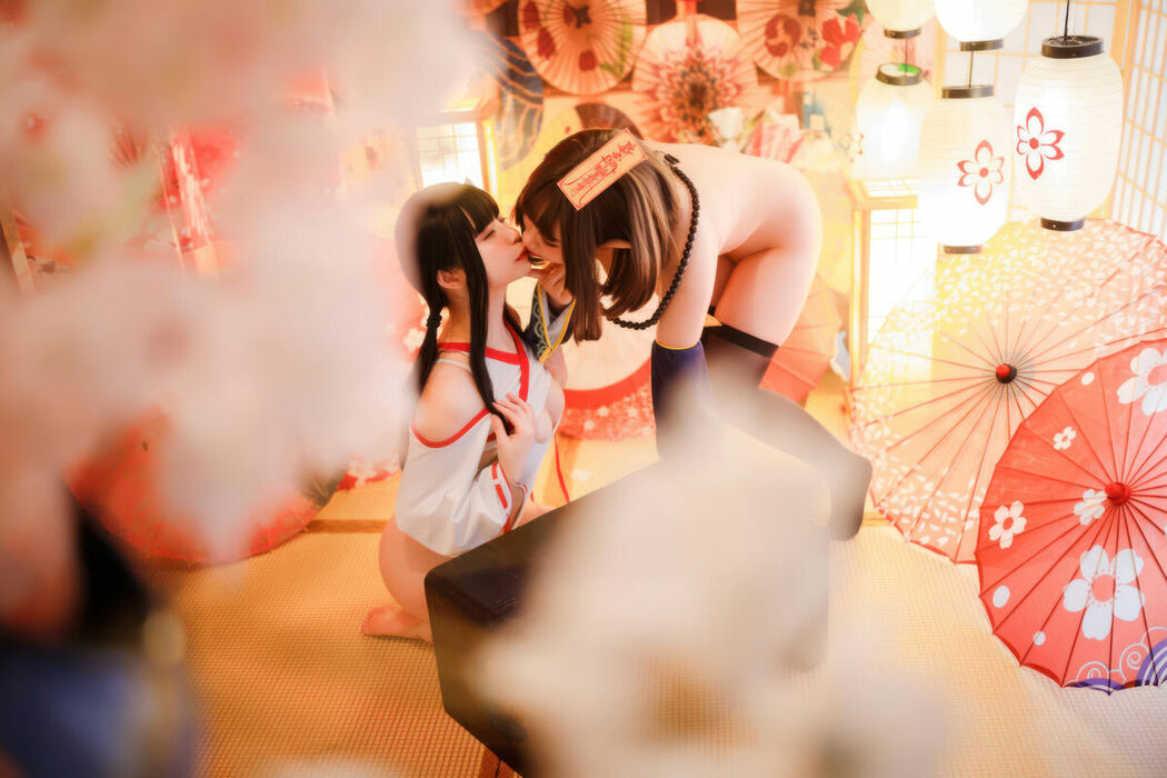 Coser@胡桃猫Kurumineko And 十万珍吱伏特 – 巫女And僵尸 Part02 (61P)