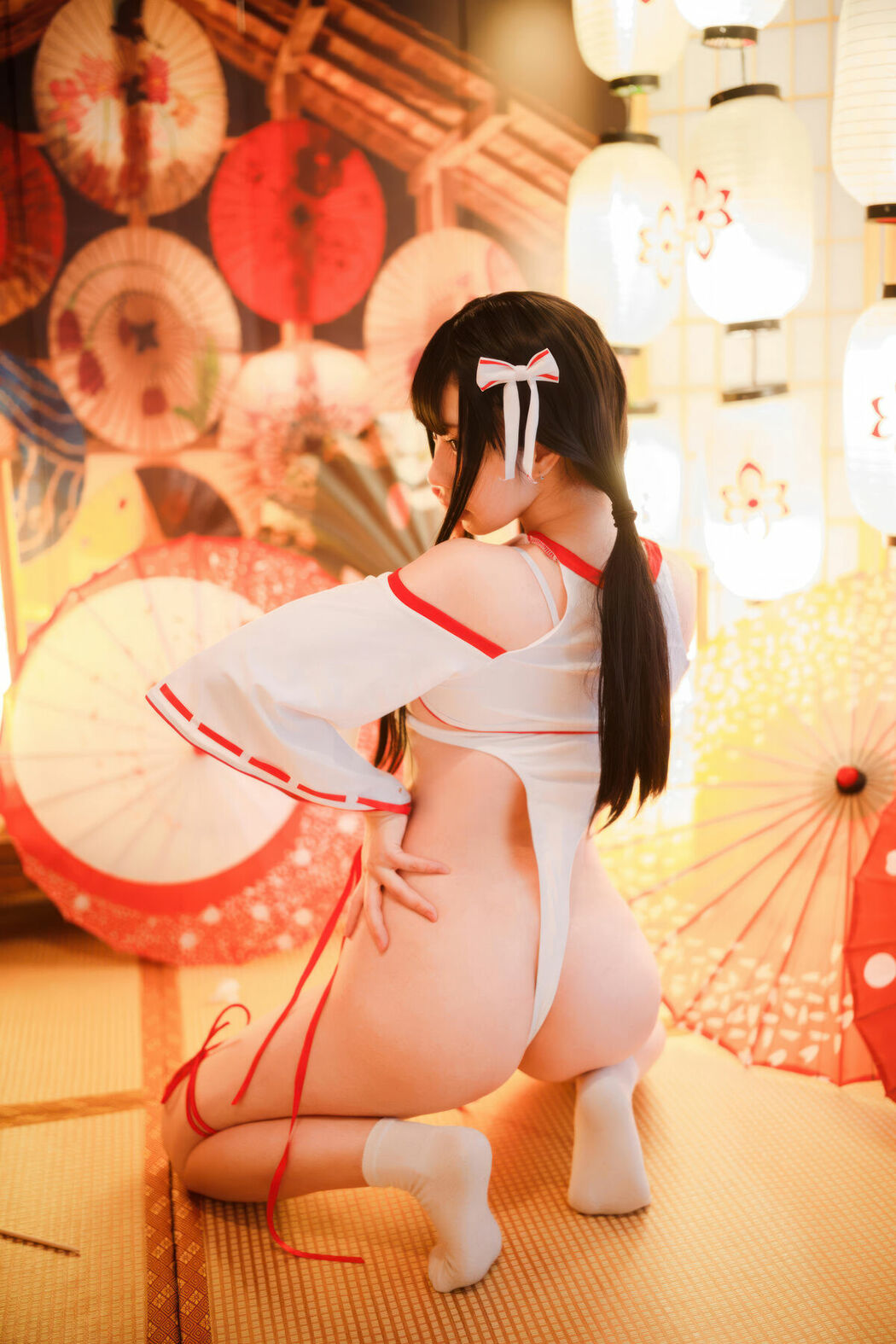 Coser@胡桃猫Kurumineko And 十万珍吱伏特 – 巫女And僵尸 Part02 (61P)