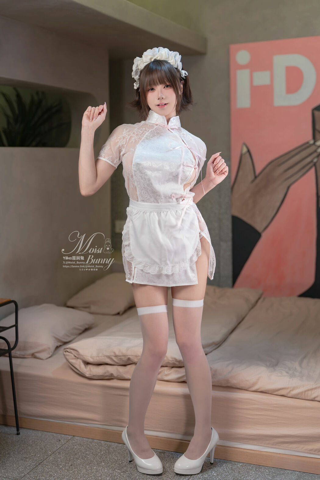Coser@黏黏团子兔 – 12月特典 床上管家 (33P)