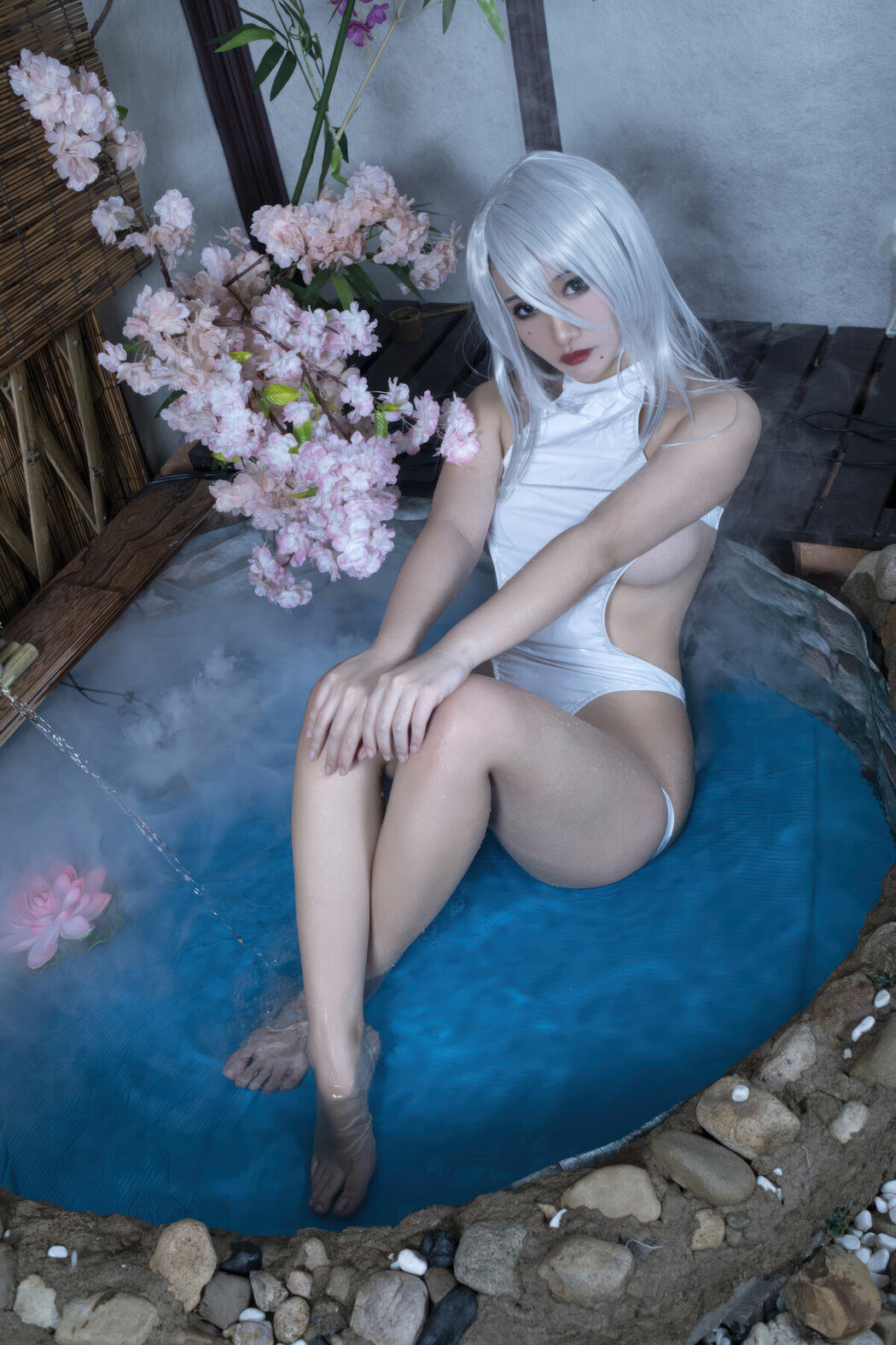 Coser@洛璃LoLiSAMA – 尼尔A2白色竞泳 (61P)