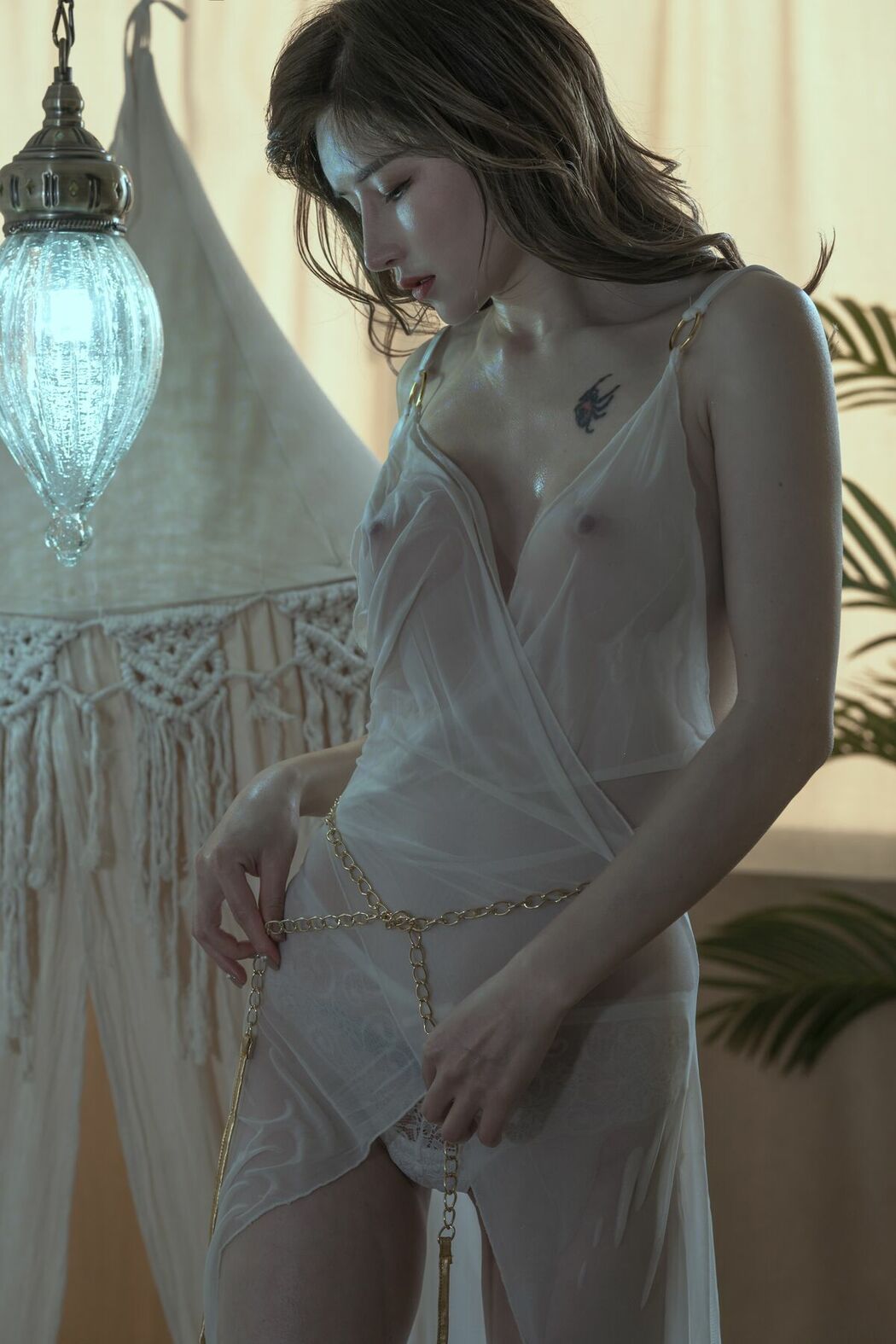 Coser@鹿八岁 – 神明少女 (44P)