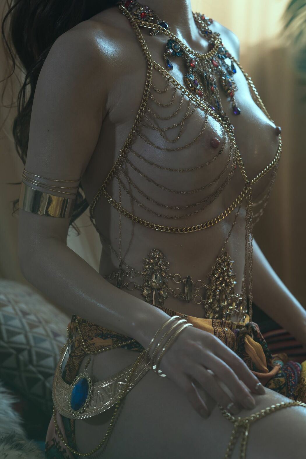 Coser@鹿八岁 – 神明少女 (44P)