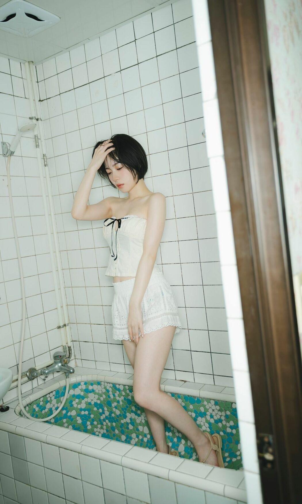 JP Karin Isobe 礒部花凜 – 週プレ プラス アザーカット集 かりんとりっぷ prologue 週プレ PHOTO BOOK (32P)