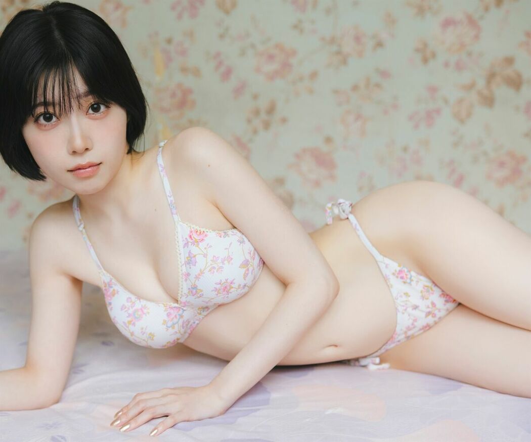 JP Karin Isobe 礒部花凜 – 週プレ プラス アザーカット集 かりんとりっぷ prologue 週プレ PHOTO BOOK (32P)