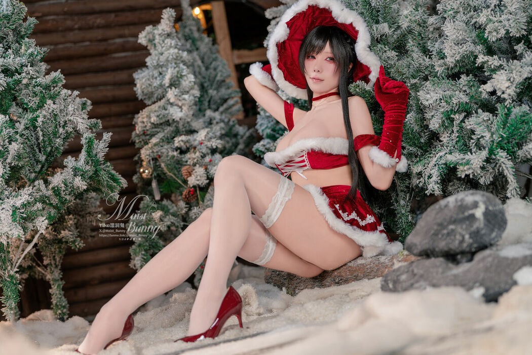 Coser@黏黏团子兔 – 12月作品 魔法圣诞星 Part01 (65P – 2V)