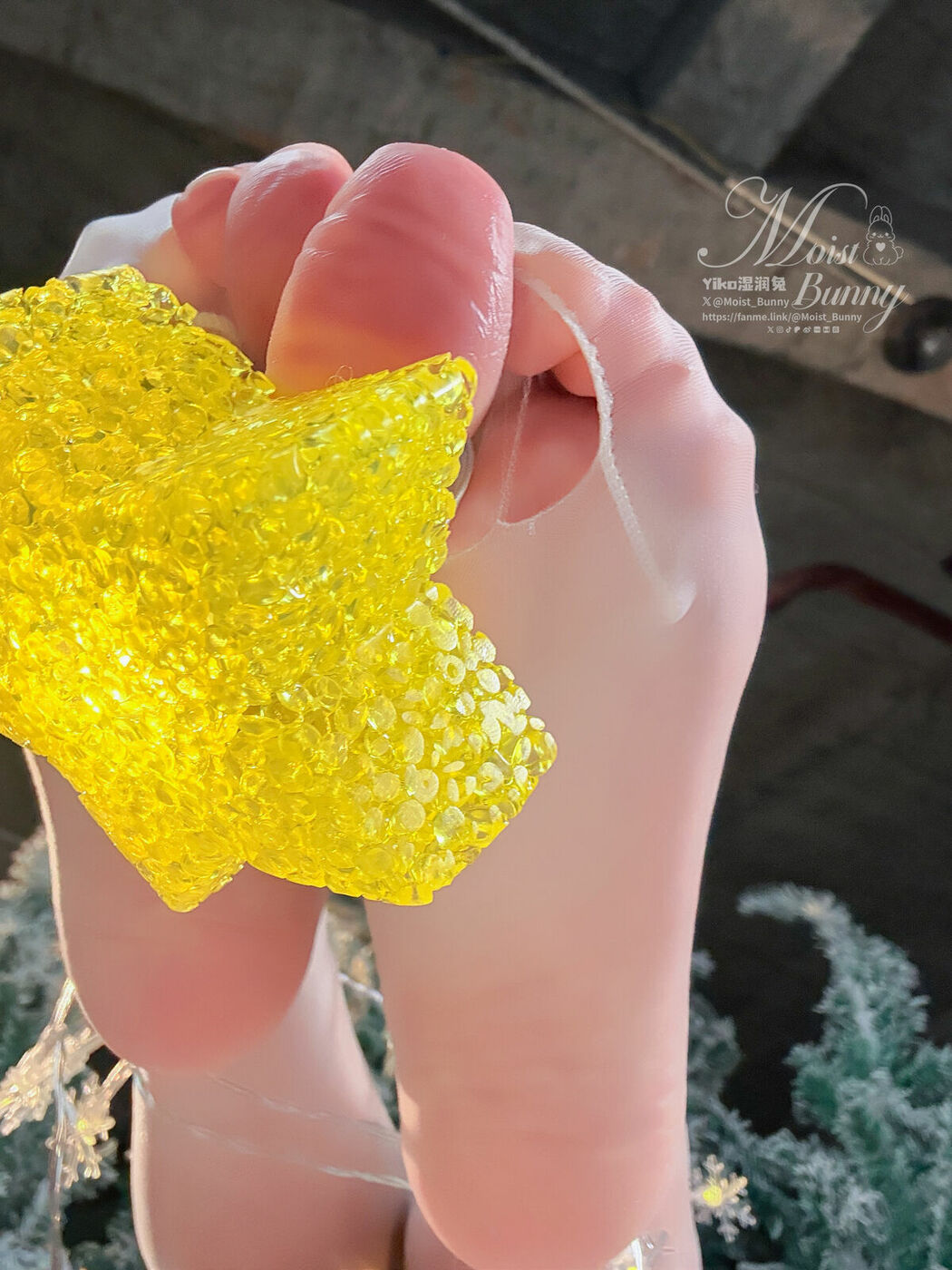 Coser@黏黏团子兔 – 12月作品 魔法圣诞星 Part02 (65P)