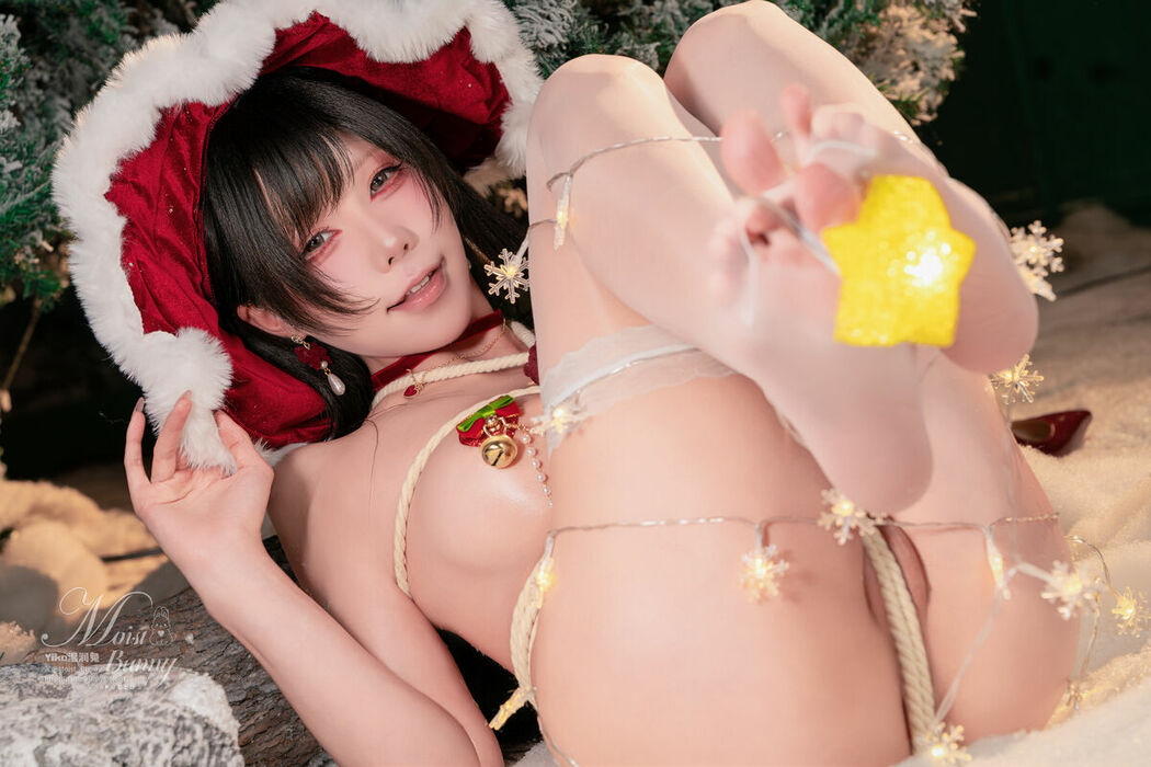 Coser@黏黏团子兔 – 12月作品 魔法圣诞星 Part02 (65P)