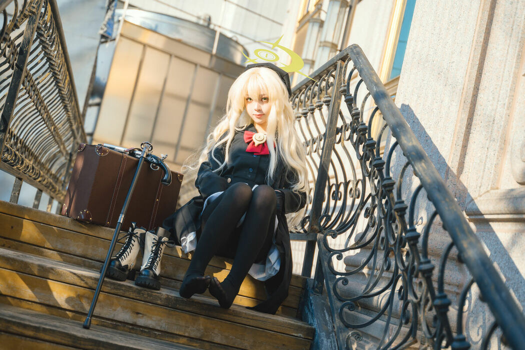 Coser@矢量鱼 – 笑面教授 (38P)