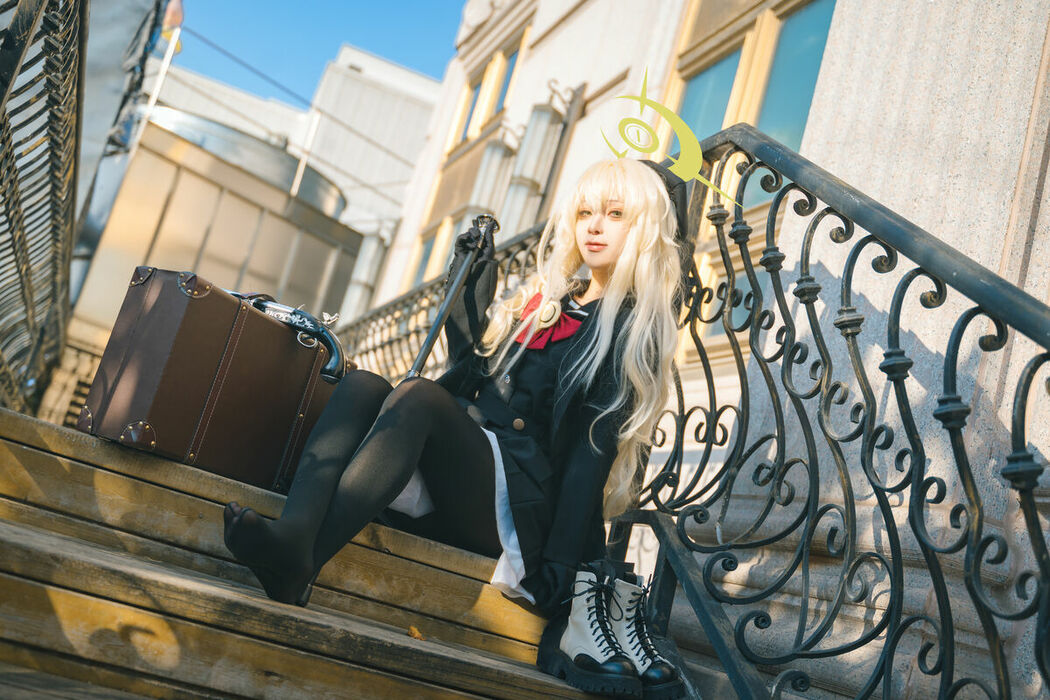 Coser@矢量鱼 – 笑面教授 (38P)