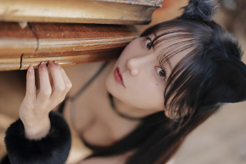 Coser@けん研 けんけん – DL写真集 KURO Animals (73P)