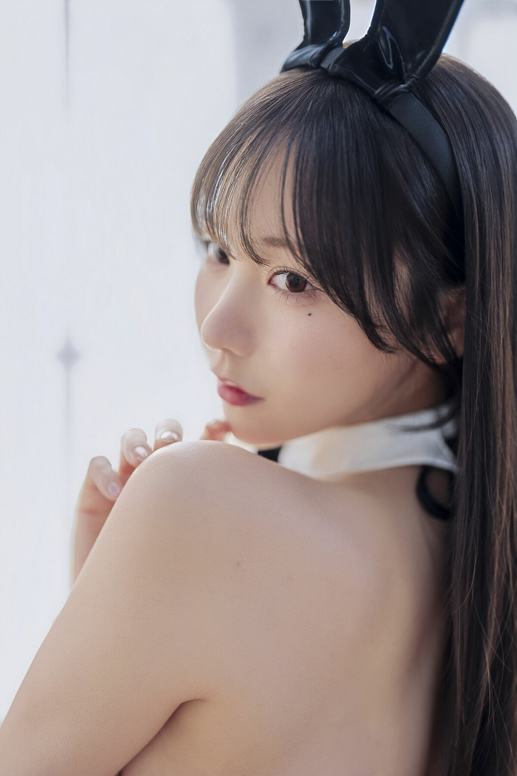 Coser@けん研 けんけん – DL写真集 KURO Animals (73P)