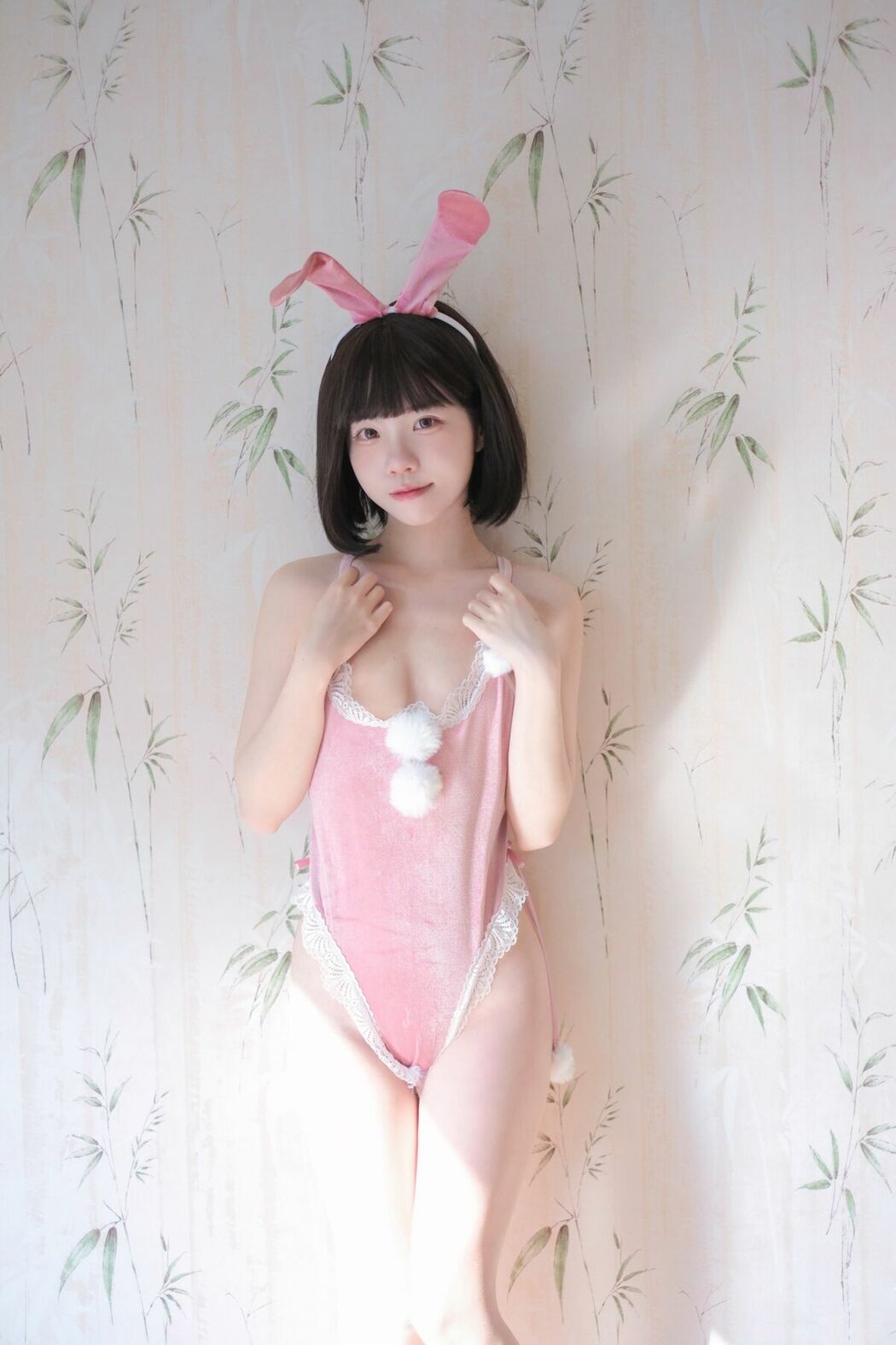 Coser@可可小白兔 – 純慾兔女郎 (51P)