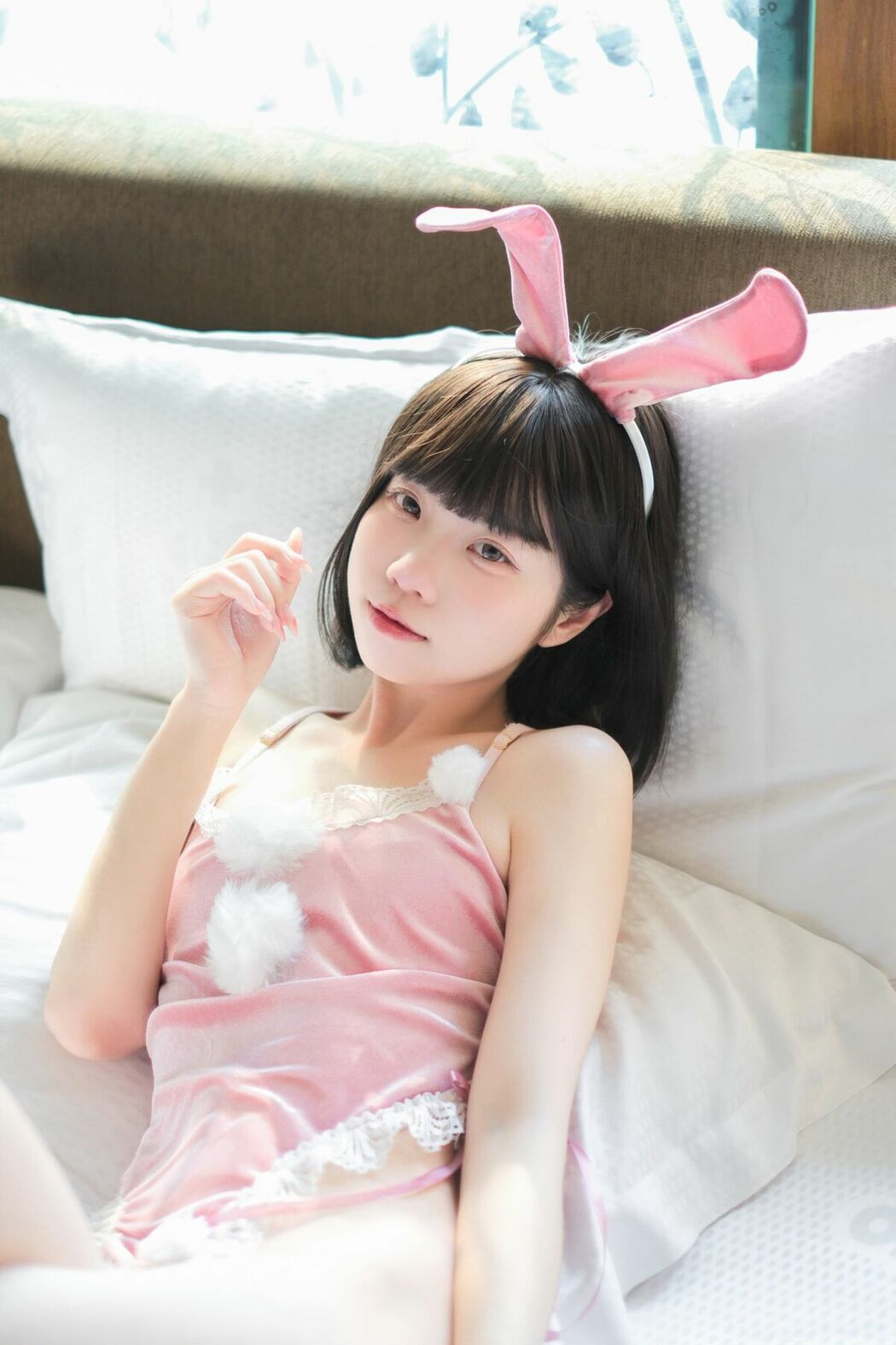 Coser@可可小白兔 – 純慾兔女郎 (51P)