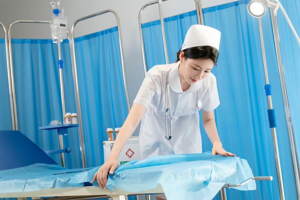 Coser@年年Nnian – 护士长の秘密 (89P)