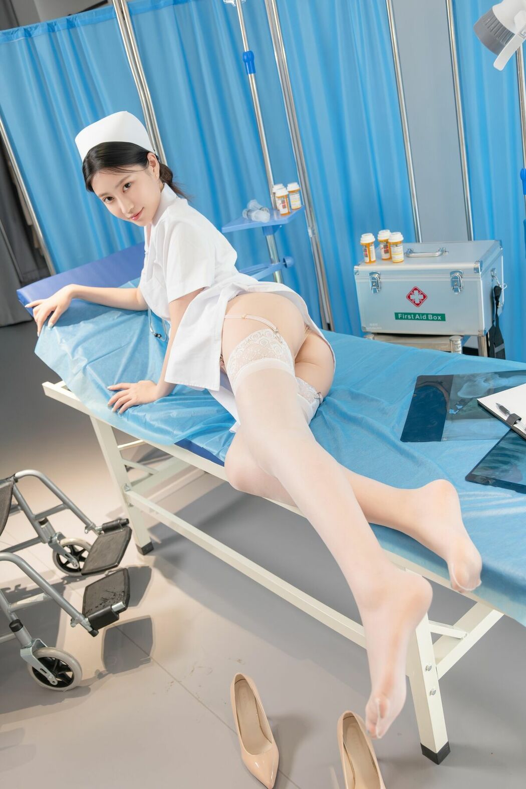 Coser@年年Nnian – 护士长の秘密 (89P)