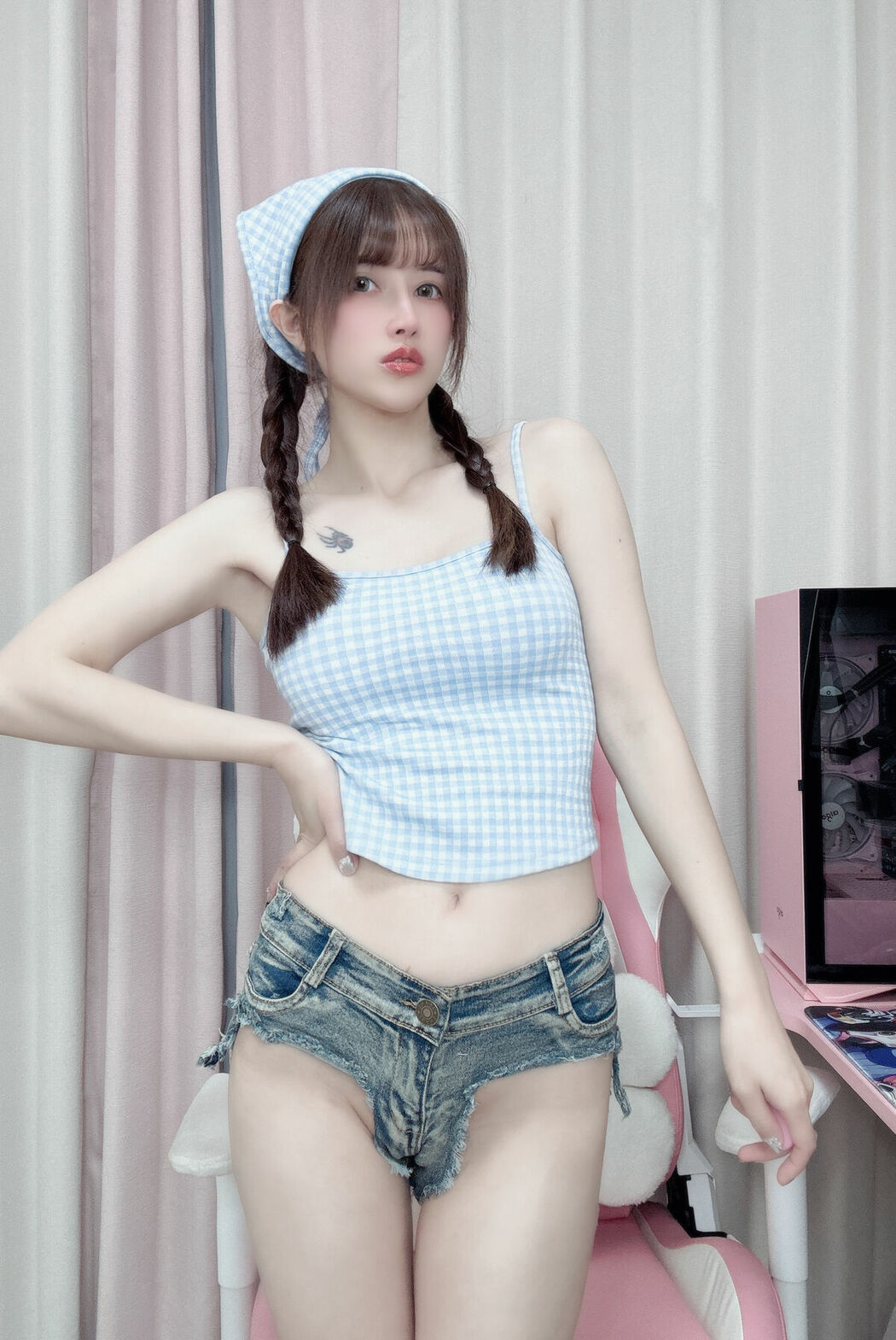 Coser@鹿八岁 – 模拟love (41P)