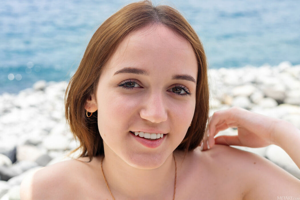 MetArt Rokki – Green Bikini Part01 (52P)