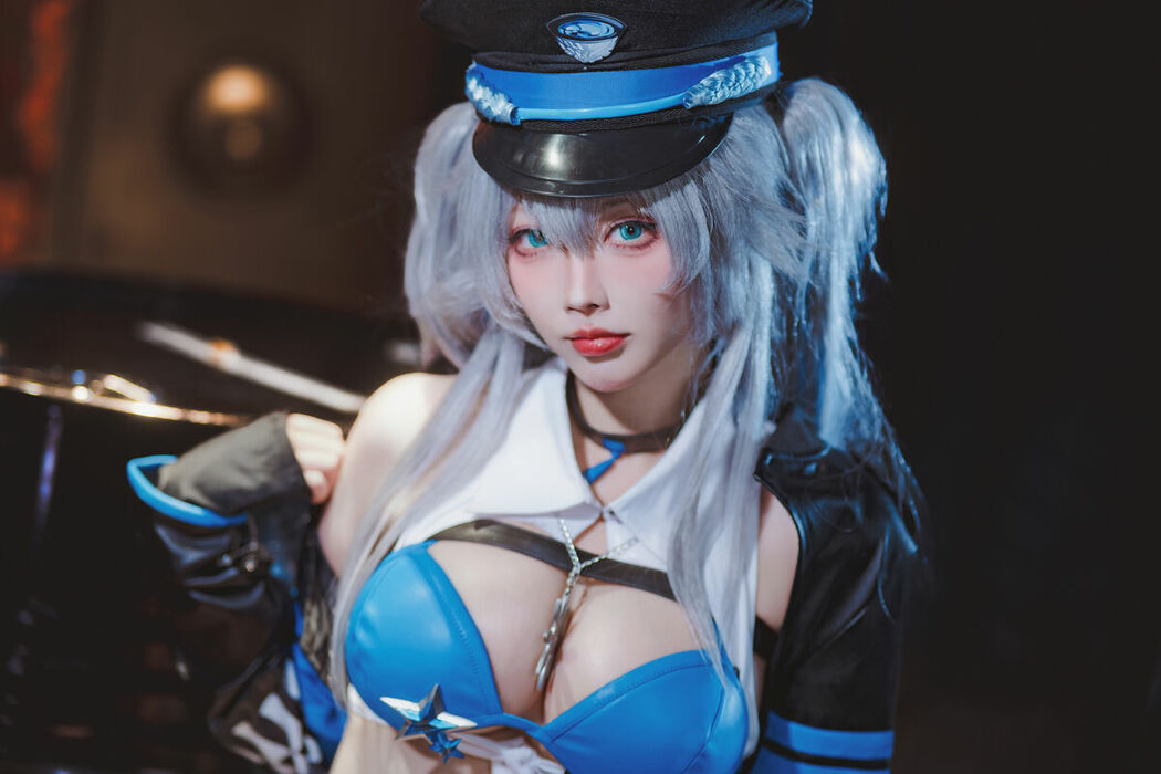 Coser@宮本桜 – 交错战线 刃齿女警 (23P)
