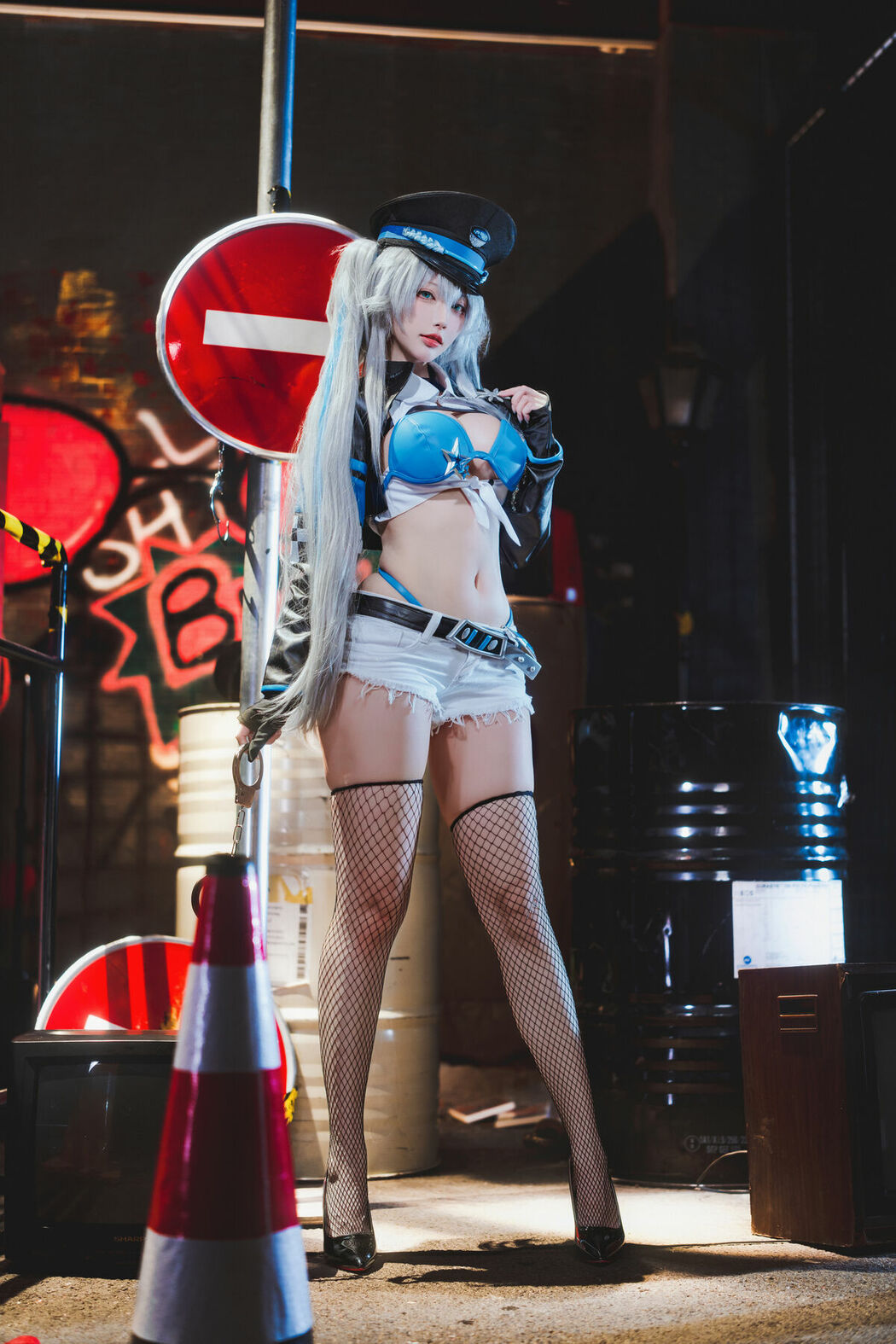 Coser@宮本桜 – 交错战线 刃齿女警 (23P)